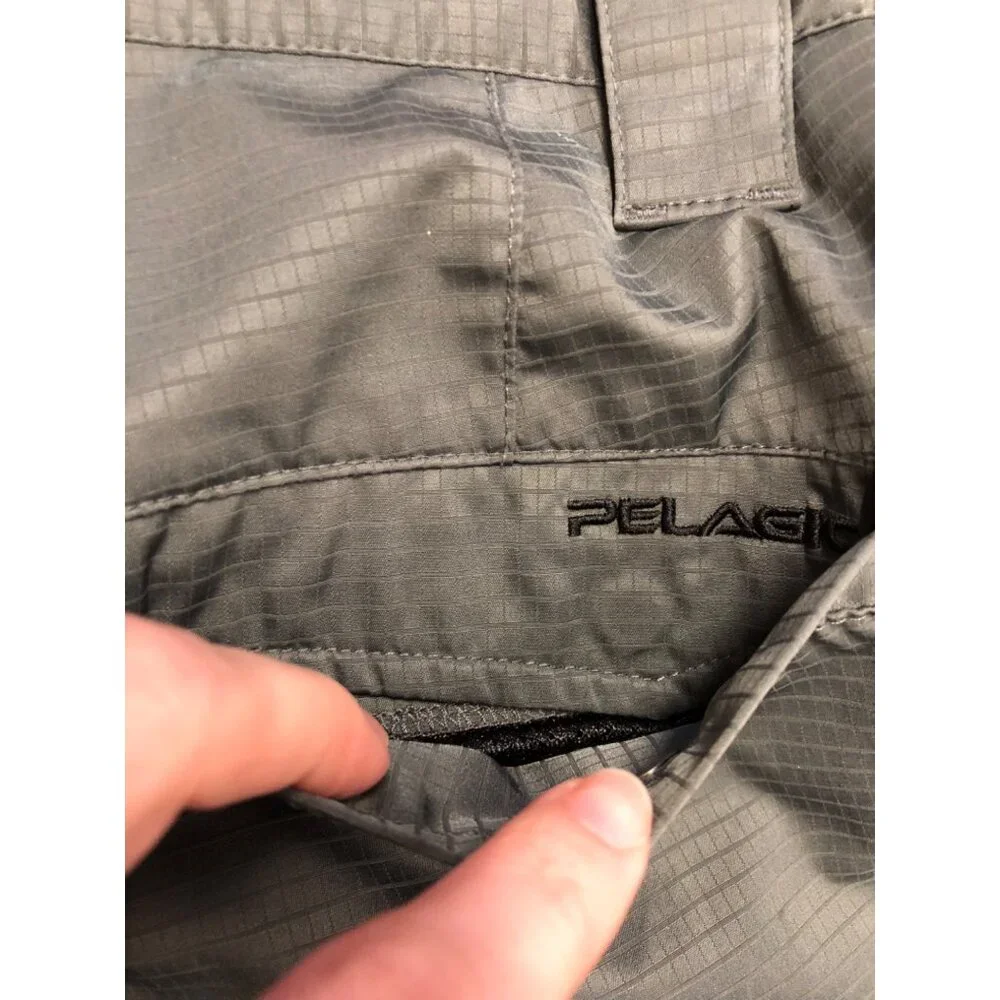 Pelagic Dri-Flex Hybrid II Fishing Shorts - Size 40 - Picture 15 of 16